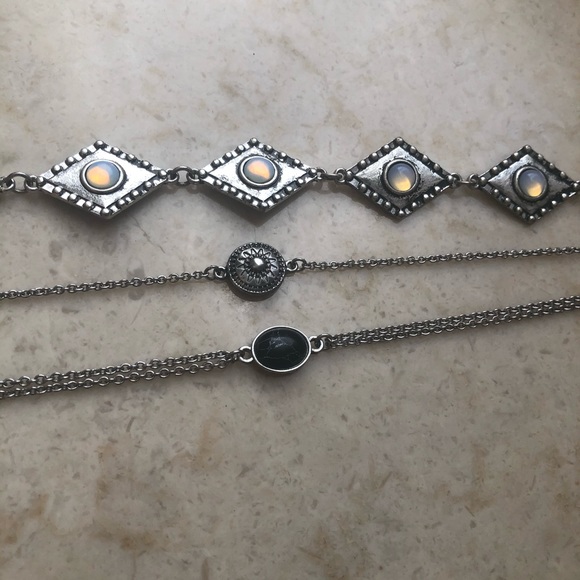 Set of 3 chokers - Picture 3 of 3
